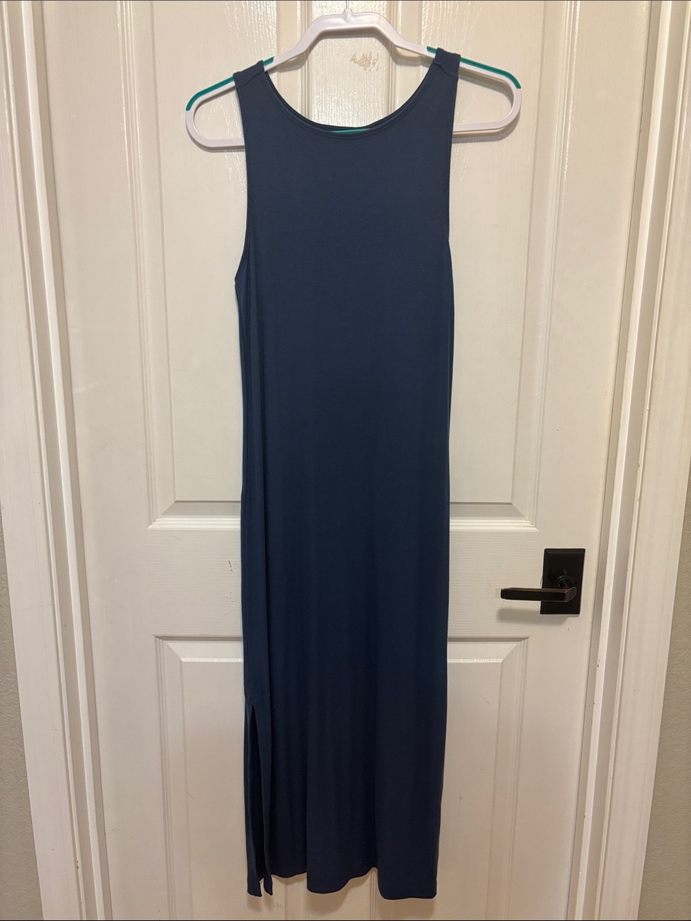 Travis Mathew sz Small NWOT Sleeveless Navy Maxi Dress with Side Slits